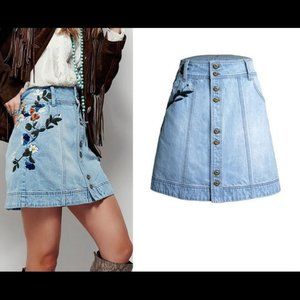 th.reasa Embroidered Floral Denim High Waist Skirt Size 27 inches